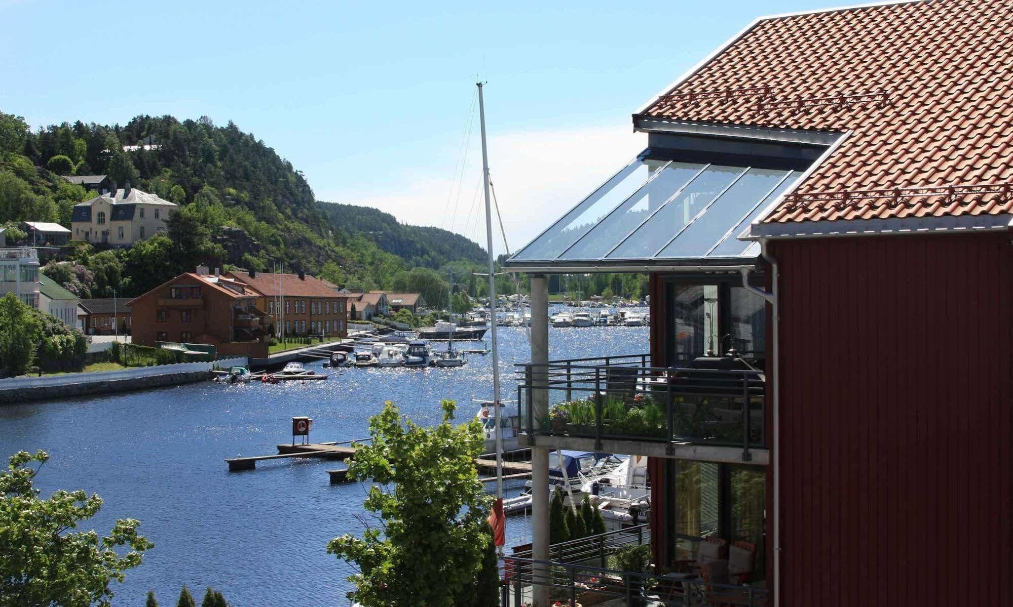 Thon Hotel Halden Exterior foto
